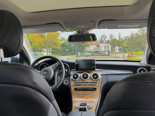 Mercedes-Benz C200 2.0 Exclusive