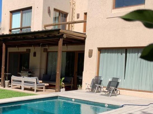 Casa En Venta En Los Sauces, Nordelta, Tigre