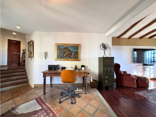 Vendo Casa 730m2 La Lagunita 0094