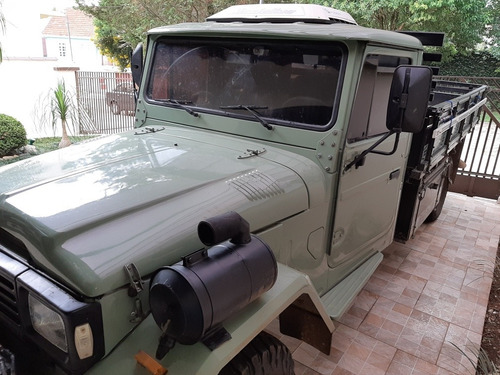 Toyota Bandeirante Cabine Simples