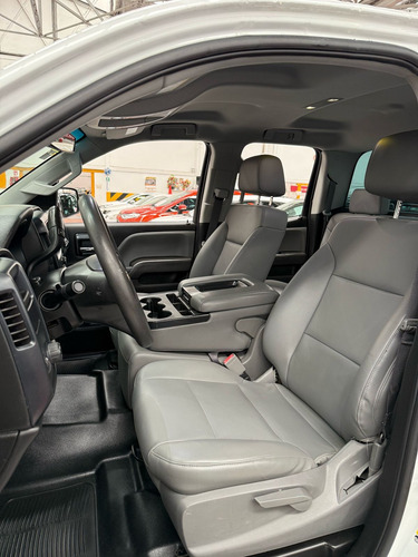 Chevrolet Silverado 5.4 1500 DOBLE CABINA AUT 4x2