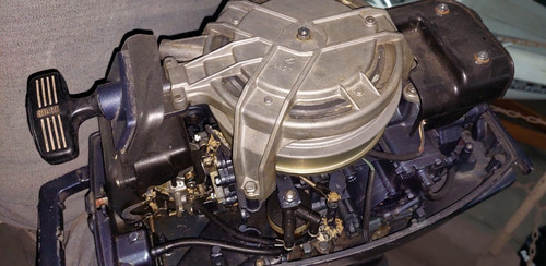 Imagem 8 de 8 de Poddium Nautica Motor De Popa Yamaha 15hp Todo Original