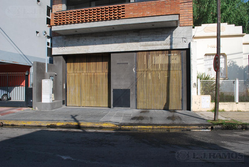 Cochera Fija En Tigre Centro | Excelente Acceso Y Ubicacion