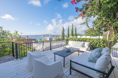 Casa Sobre El Cerro San Antonio Con Vista A La Bahia De Piriapolis