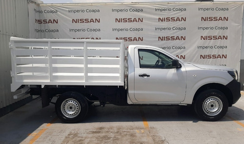 Imagen 9 de 14 de Nissan Np300 Estacas Ac 2022