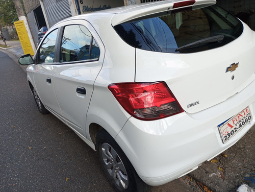 Chevrolet Onix 1.0 Joy 5p