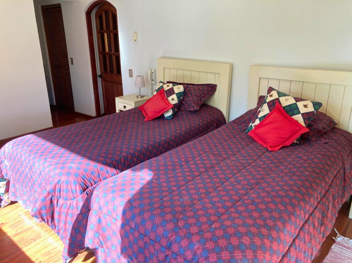 Parcela En Venta Con 2 Casas Y Amplio Quincho