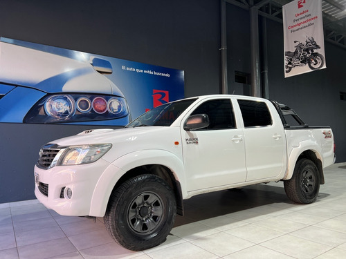 Imagen 1 de 8 de Toyota Hilux (l12) 3.0 C/d 4x4 Tdi Sr 171cv Impecable