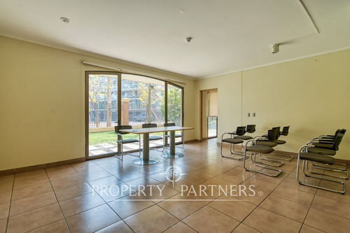 Departamento Con Gran Vista Frenta A Una Plaza