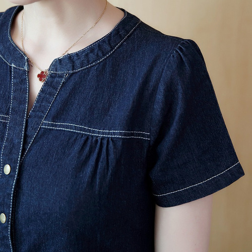 Manga Corta Con Cuello En V Suelto Con Estampado De Mezclill