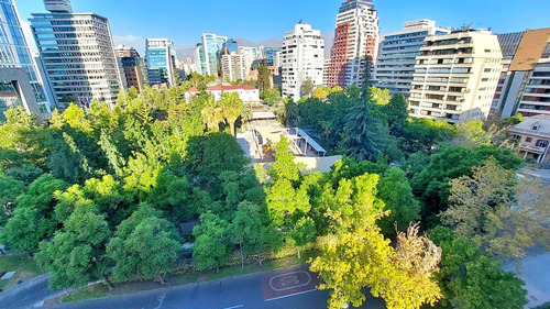 Extraordinario Depto. Con Vista A La Plaza Perú - Las Condes