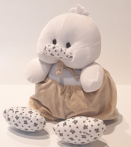 Imagen 3 de 5 de Peluche Pato Con Ropita 28cm