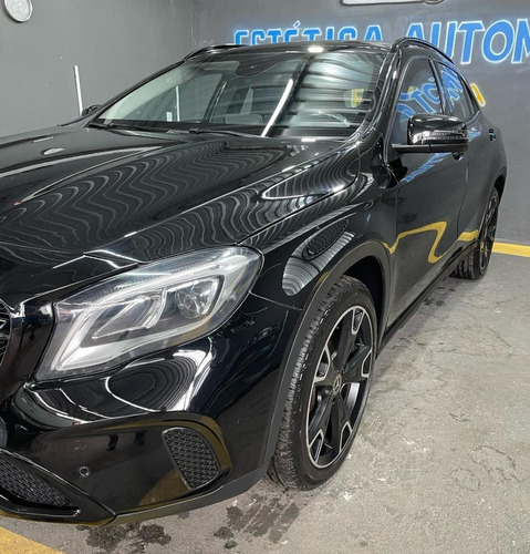 Mercedes-Benz Classe GLA 1.6 Night Turbo Flex 5p