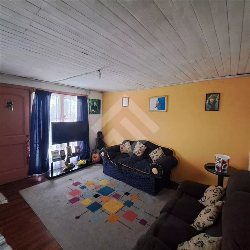 Casa En Venta De 6 Dorm. En El Bosque