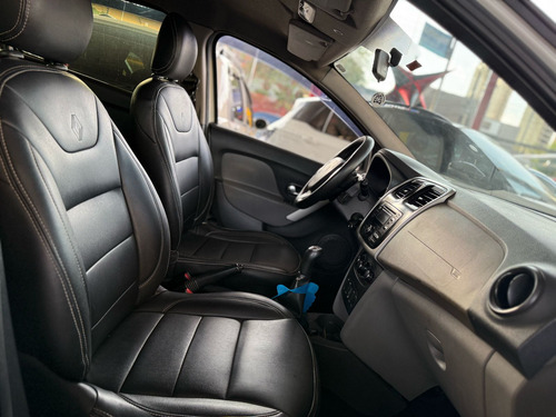 Renault Logan Renault Logan Expression 1.6 8V (flex)