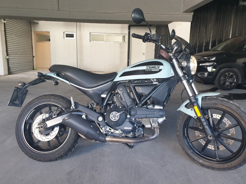 Ducati Scrambler Sixty2