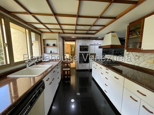 Exclusivo Apartamento Comodo Y Con Buena Distribucion En Venta En La Castellana Yf