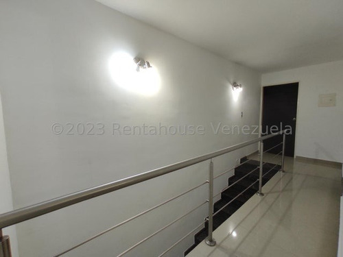 Imagen 24 de 30 de Apartamento Duplex En Venta Urb Los Caobos, Maracay 23-23982 Hc