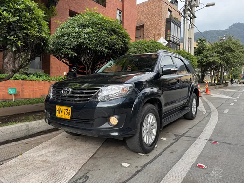 Toyota Fortuner 3.0 Sr5