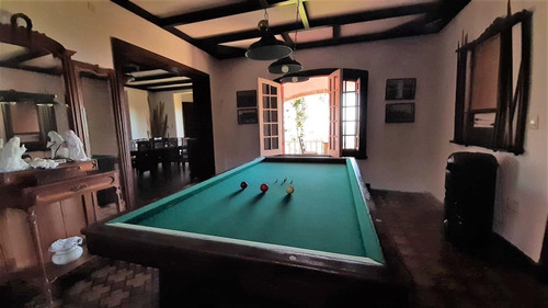 Imagen 8 de 30 de Casa De Estilo En Primera Línea De Mar.