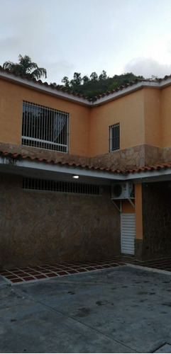 Sky Group, Vende Villa En La Urbanización Villas Del Rocío. Sector La Entrada, Naguanagua. Jose R Armas. Prc-059