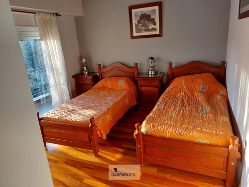 Casa En Venta Amoblada 5 Ambientes Con Pileta En Barrio Sept