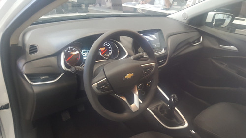 Imagen 24 de 25 de Chevroet Onix Plus Lt Tech 1.2 90 Cv Fs