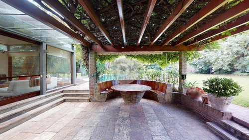 Imagen 24 de 28 de Espectacular Casa En La Mejor Zona De Las Lomas De San Isidro