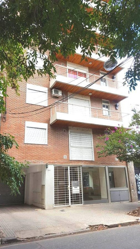 Imagen 1 de 9 de Departamento En Barrio Lourdes!! Un Dormitorio Poca Antigüedad!!