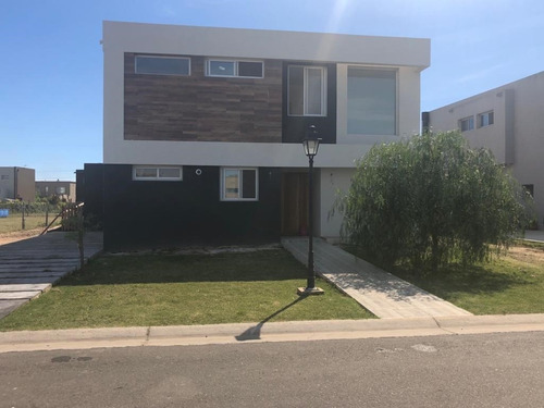 Imagen 10 de 10 de Casa En Venta Ubicado En San Gabriel, Villanueva, Tigre