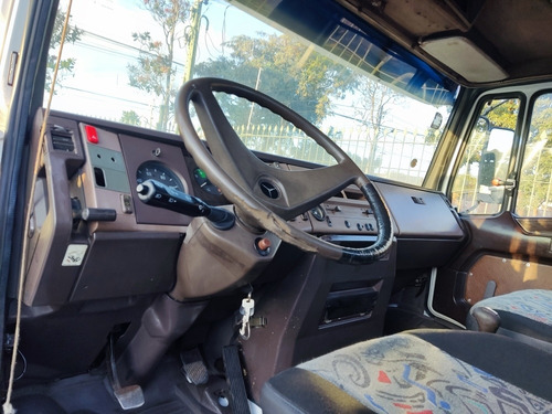Imagem 8 de 10 de Mercedez-benz L1618