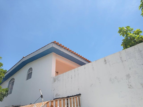 Aslibel Melédez Vende Espaciosa Casa Al Este De Barquisimeto