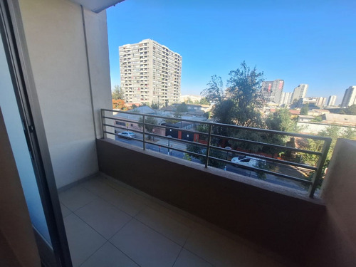 Cómodo Departamento A Dos Cuadras De La Estación De Metro Lo