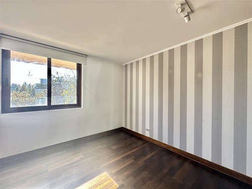 Penthouse Dúplex: El Rodeo / Clínica Alemana