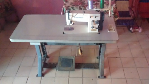 Maquina De Coser Semi Industrial Marca Consew Cn2053r-1