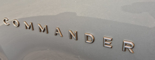 Jeep Commander 2.0 Overland 4x4 Aut. 5p