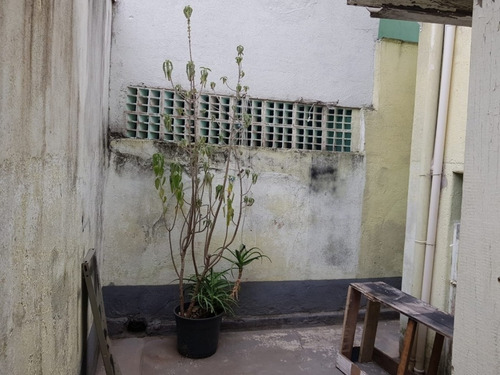 Imagem 2 de 4 de Casa 1 Quarto Santo André - Sp - Vila Alzira - V4518