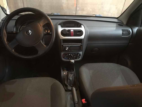 Chevrolet Corsa Sedan 2010 1.4 Premium Econoflex 4p