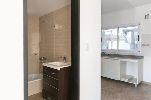 Imagen 13 de 30 de Venta Departamento 2 Amb A Estrenar. Permuta
