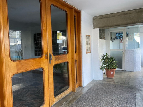 Venta . Apartamento.   Los Dos Caminos.  Caracas 156610