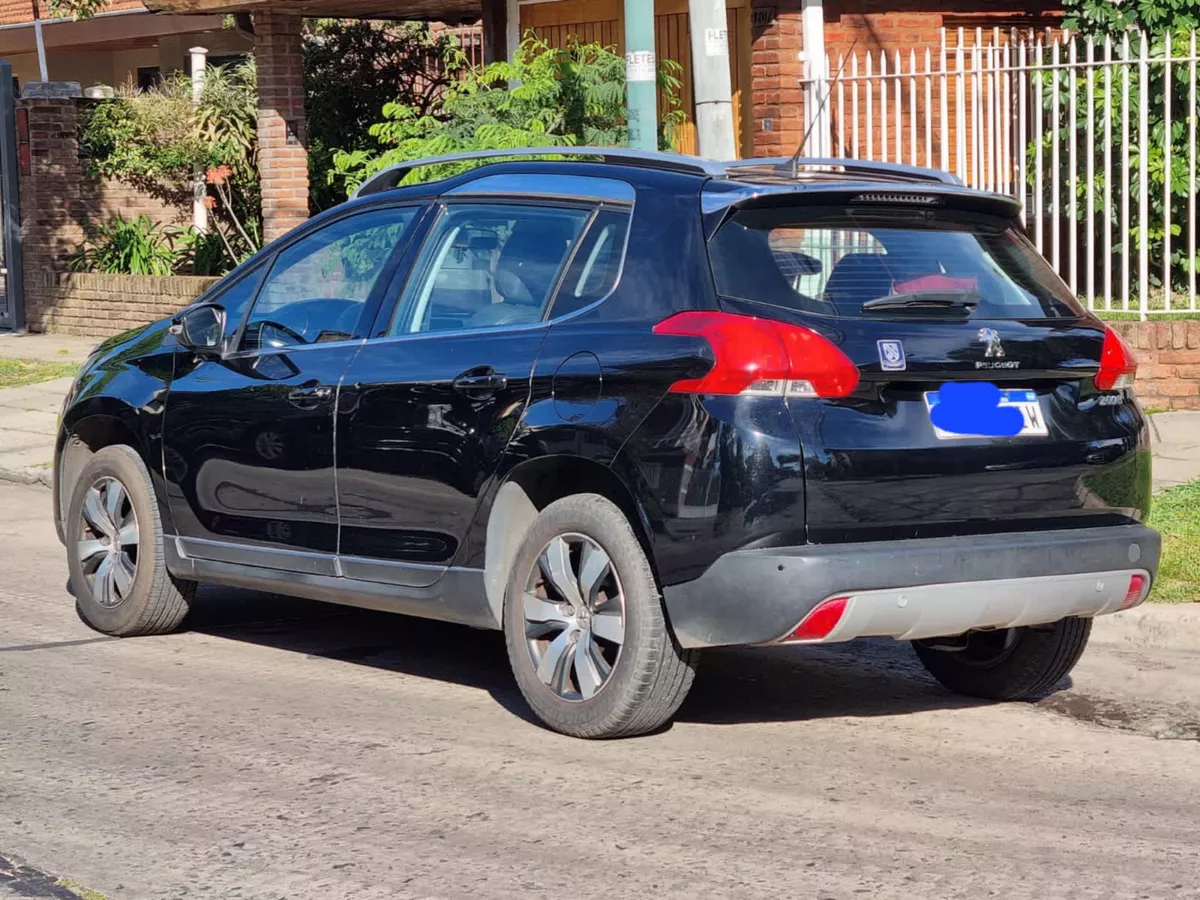 Peugeot 2008 1.6 Feline