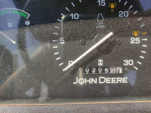 Imagem 6 de 11 de Trator Agrícola John Deere 5403 - 2011