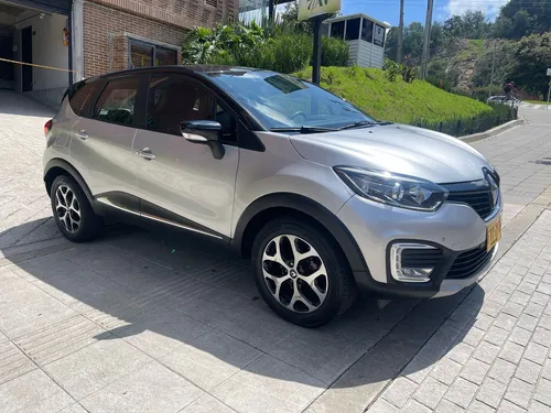 Renault Captur 2.0 Intens Automática