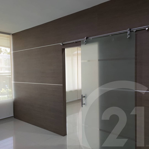 Imagen 3 de 12 de En Alquiler Local Comercial De 41m2 En El Centro Empresarial Mar Pacífico, Lechería, Estado Anzoátegui