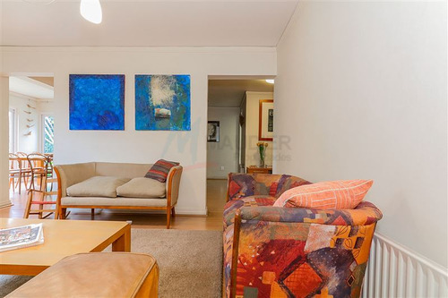 Imagen 8 de 30 de Casa En Venta De 4 Dorm. En Las Condes