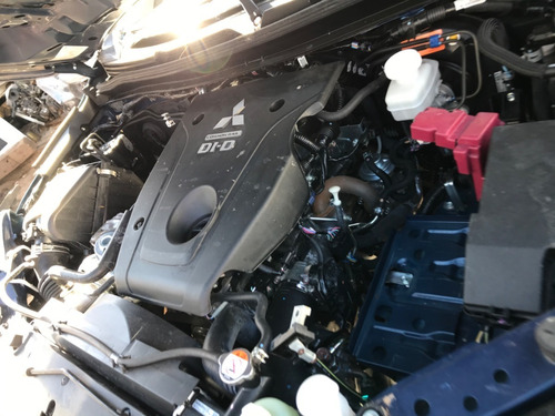 Imagen 11 de 13 de Desarmo Mitsubishi L200 Diesel 4x4 Año 2020 Solo Por Partes
