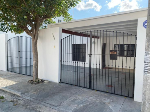 Imagen 3 de 21 de Casa En Venta En Mérida Yucatán, Montes De Ame De 1 Planta Con Alberca