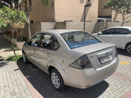 Ford Fiesta Sedan 1.6 Rocam Se Flex 4p 2014