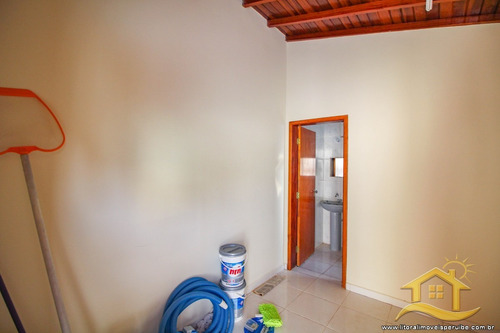 Casa No Bairro Em Peruíbe - Lcc-3809