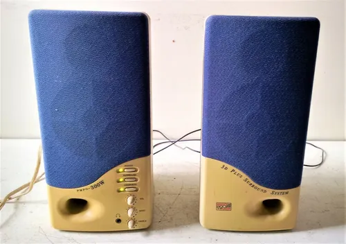 Caixas De Som Surround P / Pc Troni - Vintage